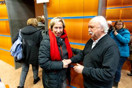 Temni pokrov sveta (20)